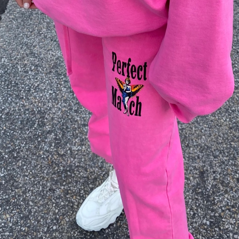 Boys Lie Perfect Match Hot Pink Sweatpants-Size Small